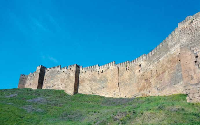 Hradby městské pevnosti v Derbentu